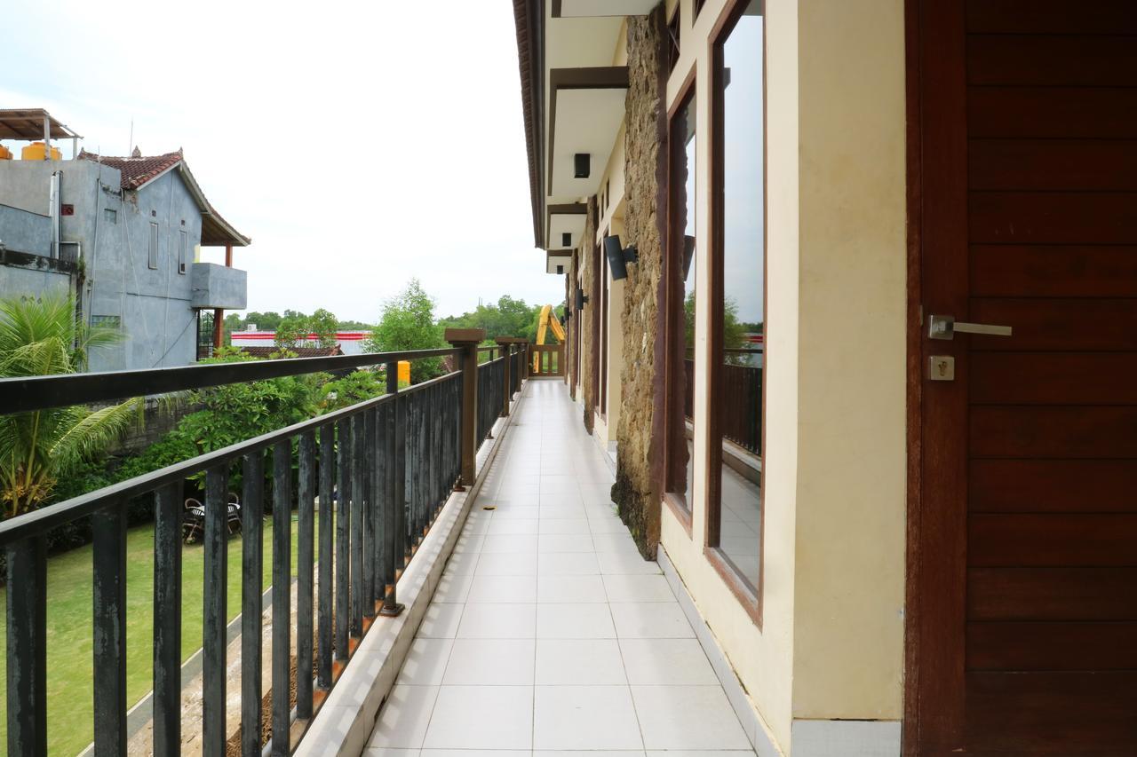 ปนด็อก เจมพิริง กูตา บาหลี Hotel ภายนอก รูปภาพ